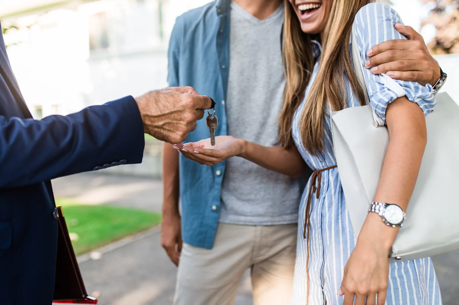 real estate agent in Dubai